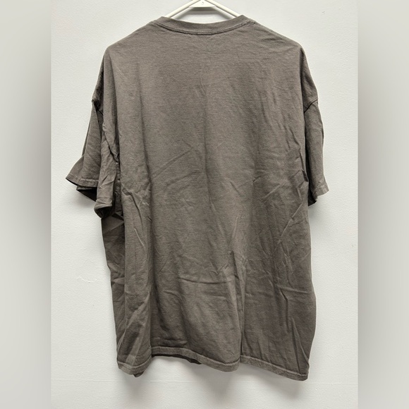 “Grand Paw" Graphic T-Shirt - Picture 4 of 4